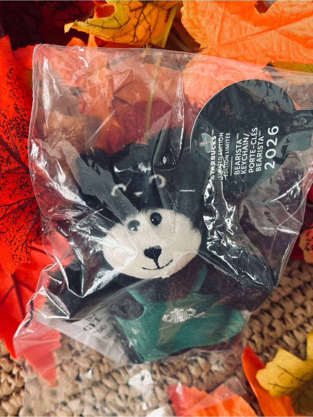 🐈‍⬛🎃🧸 Starbucks 2026 Berista Bear key chain.